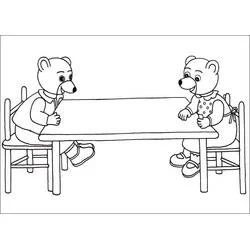 Malvorlage Little Brown Bear sitzt mit einer Freundin am Tisch