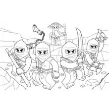 Malvorlage Ninjago-Ninjas stehen mit ihrem Sensei auf felsigem Boden