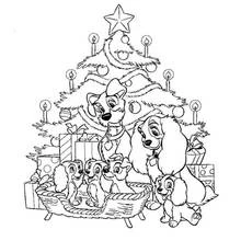 Malvorlage Susi und Strolch mit ihrer Familie unter dem Weihnachtsbaum