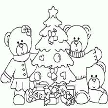 Malvorlage Teddybär-Familie um den Weihnachtsbaum