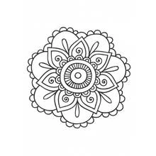 Malvorlage Blumenmandala mit Blütenblättern und Spiralen